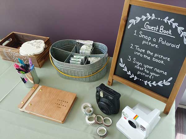 guest sign in table at event venue